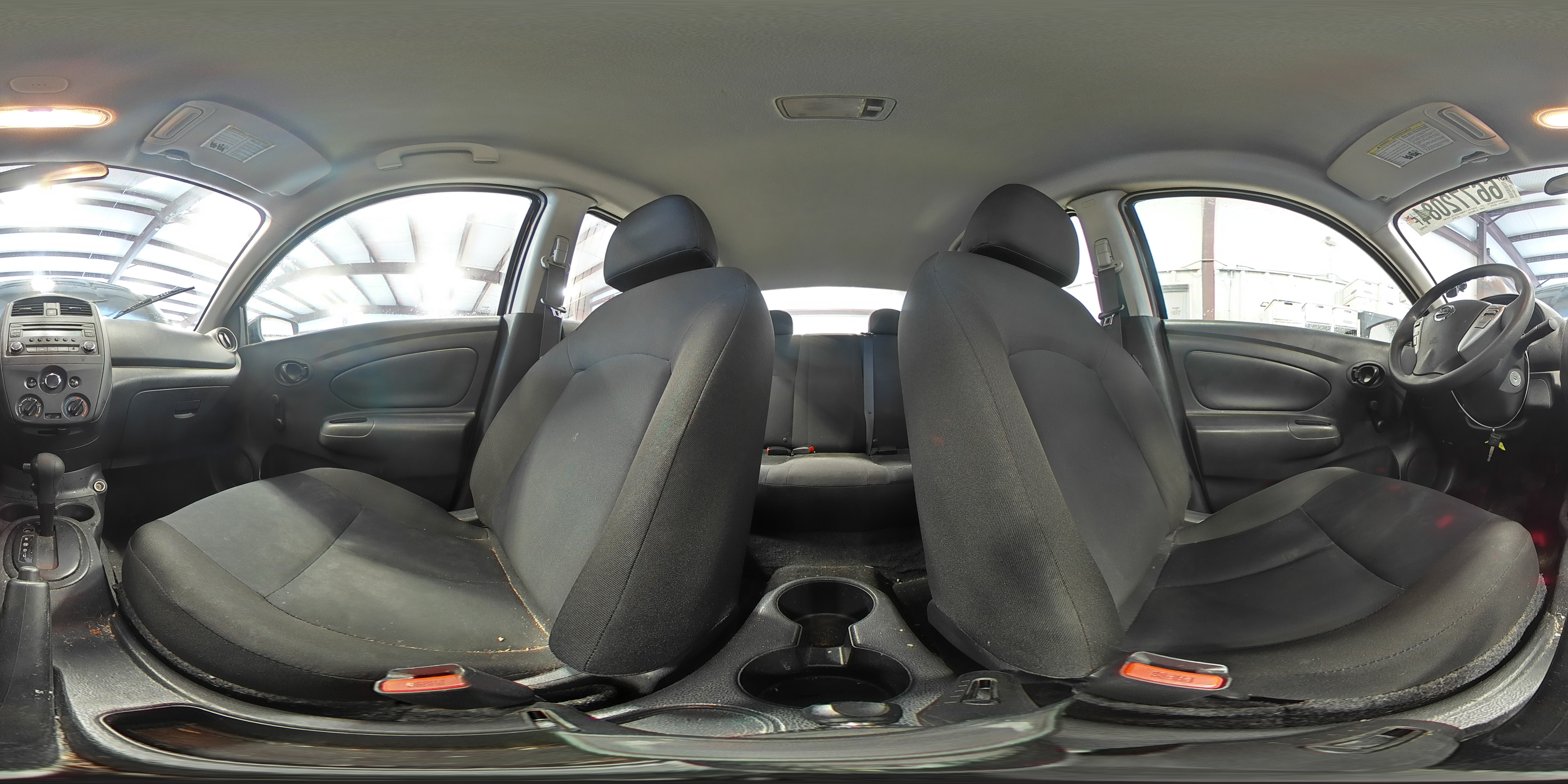 2018 Nissan Versa - Image 12