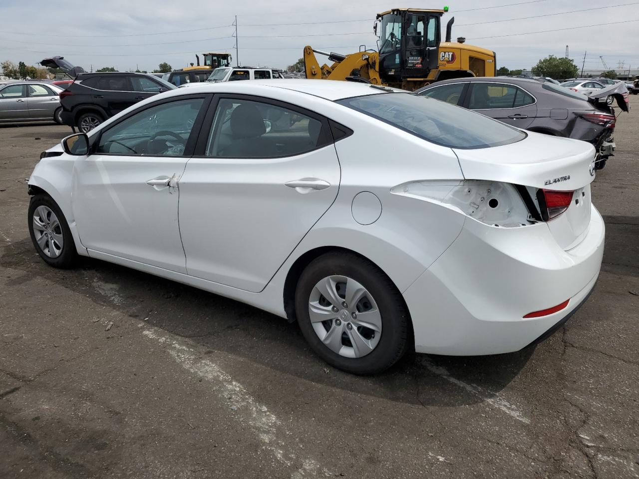 5NPDH4AEXGH696293 2016 HYUNDAI ELANTRA - Image 2