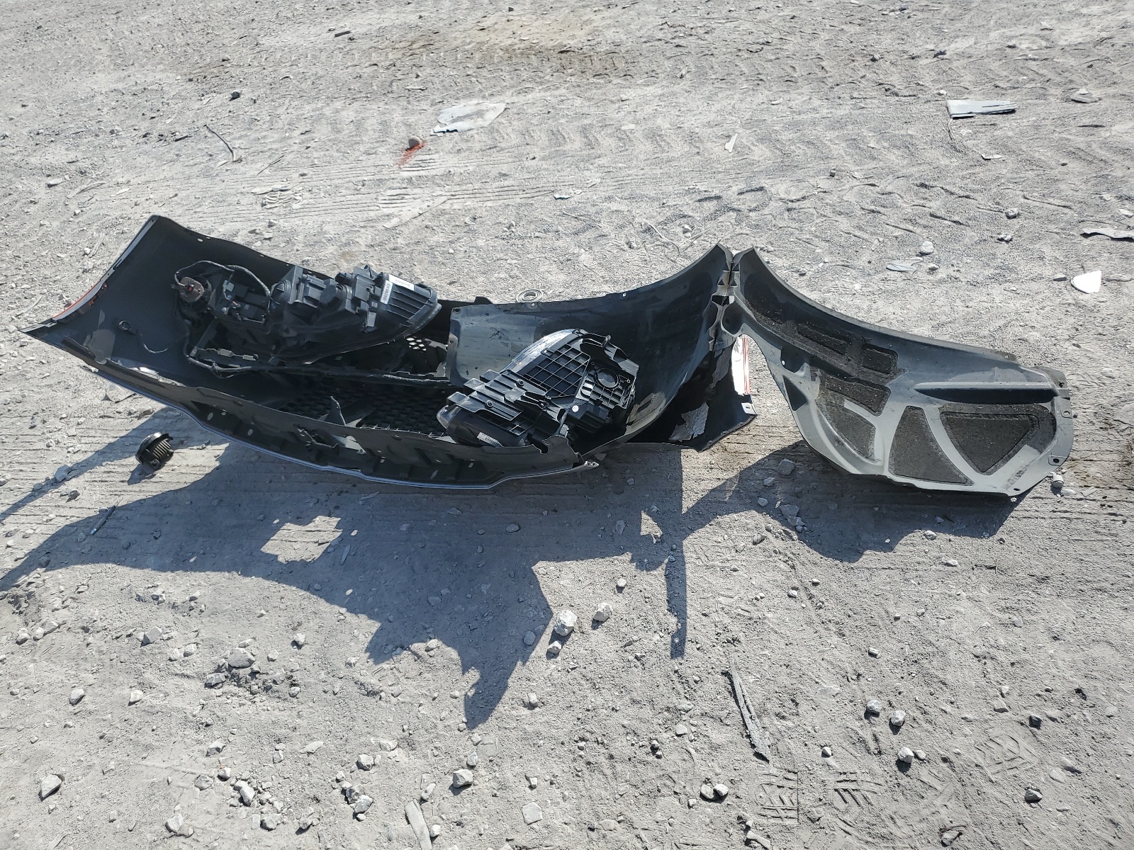 2C3CCABG6JH244757 2018 Chrysler 300 S