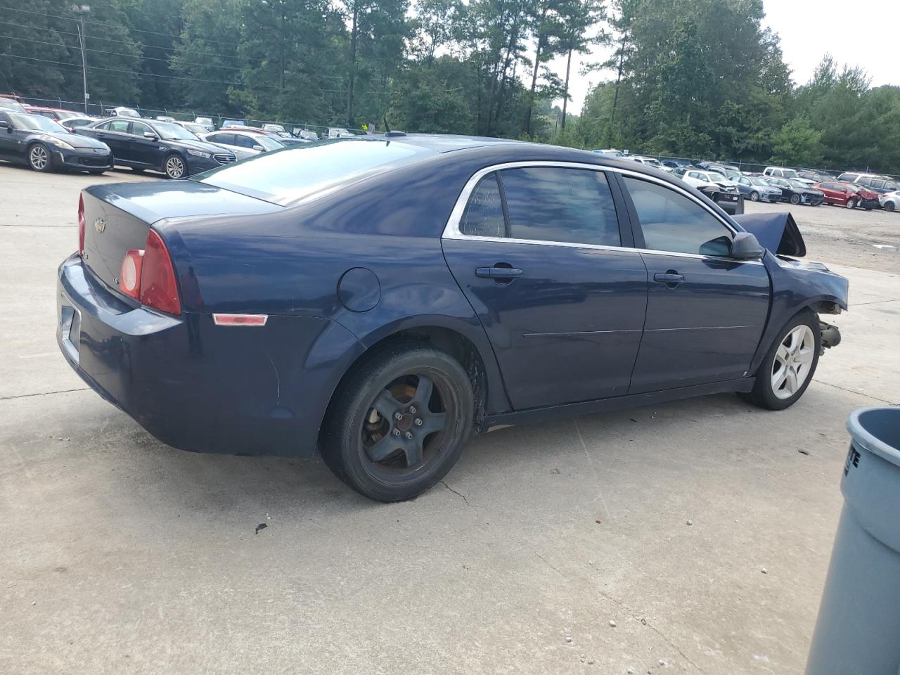 2009 Chevrolet Malibu - Image 3