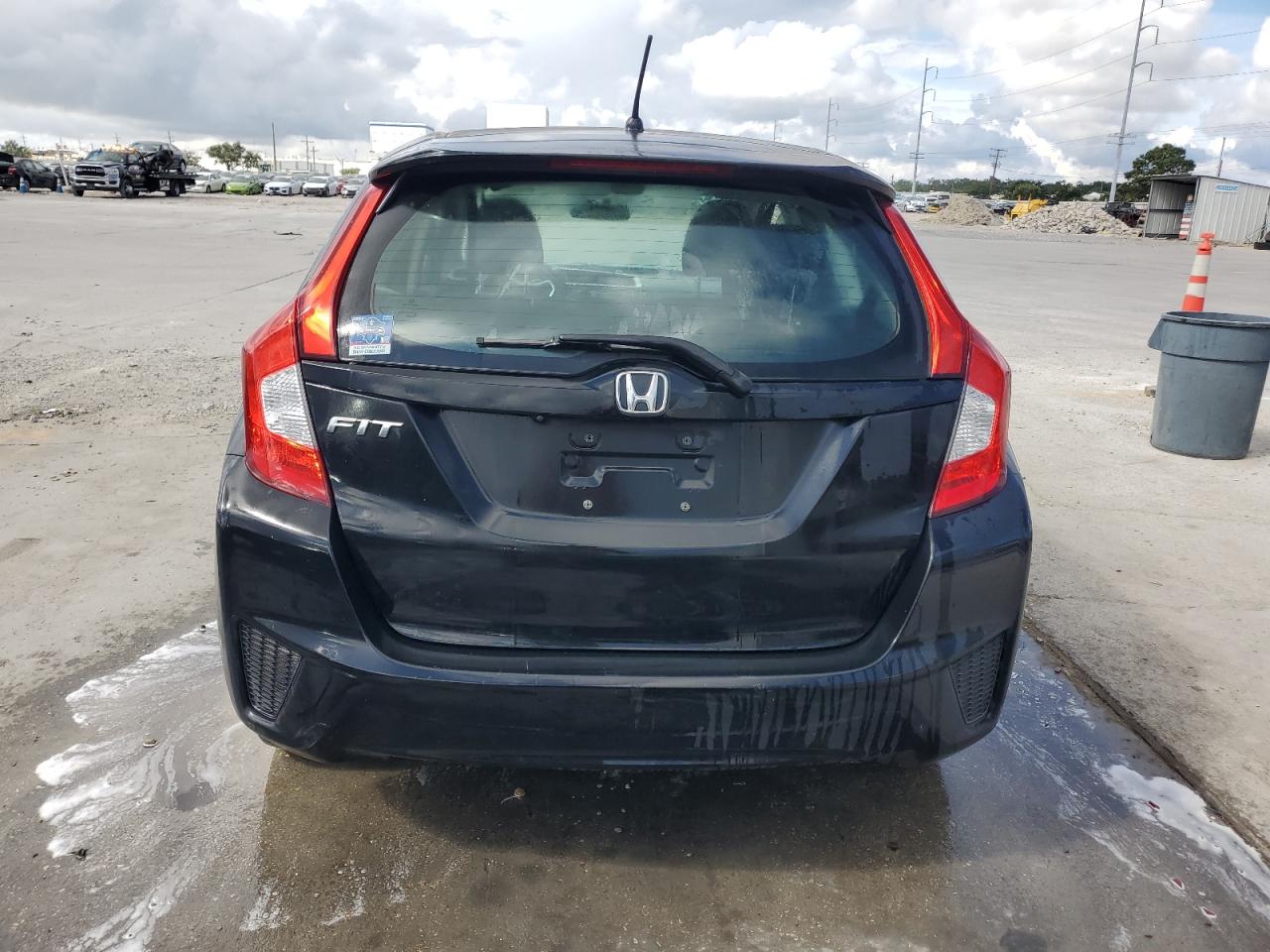 3HGGK5H58HM706326 2017 Honda Fit Lx