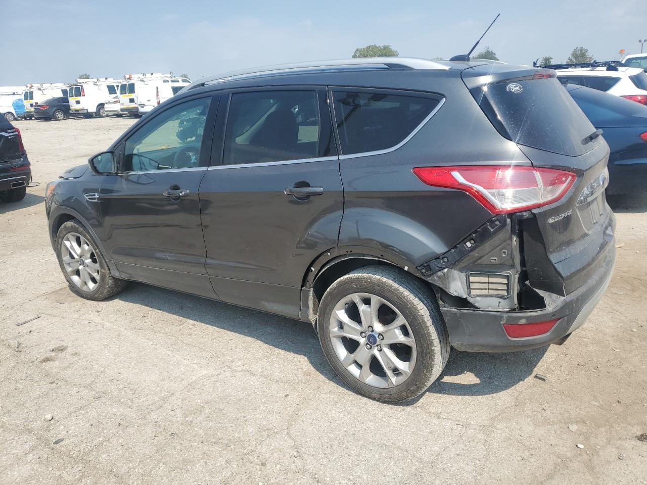 1FMCU9J95FUB82939 2015 FORD ESCAPE - Image 2