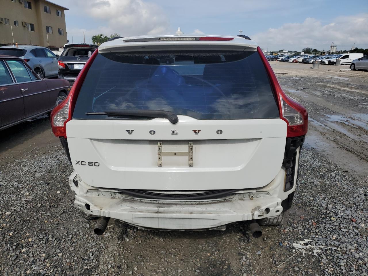 2011 Volvo Xc60 3.2 VIN: YV4952DL6B2167427 Lot: 67823604