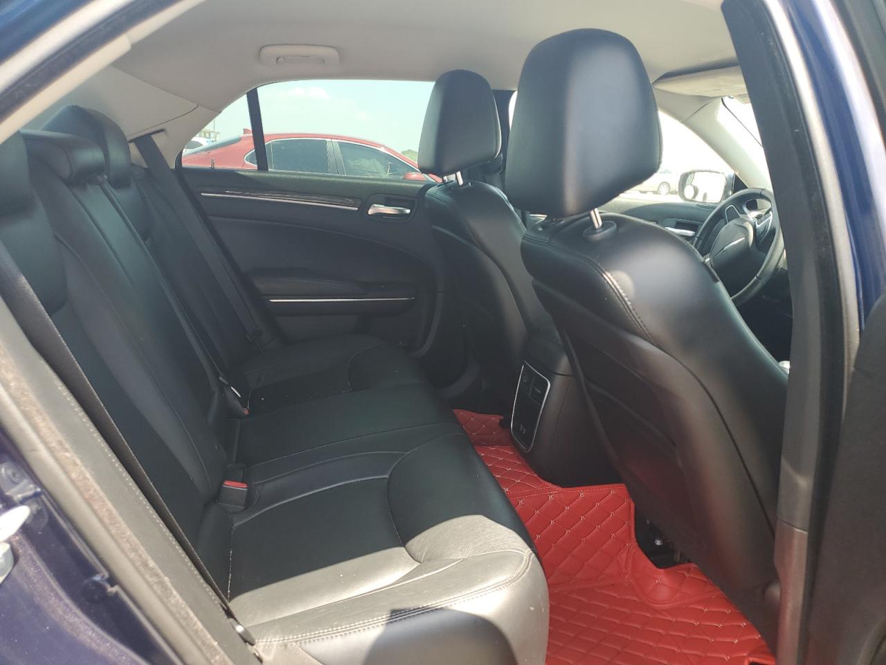 2015 Chrysler 300 Limited VIN: 2C3CCAAGXFH841886 Lot: 65652794