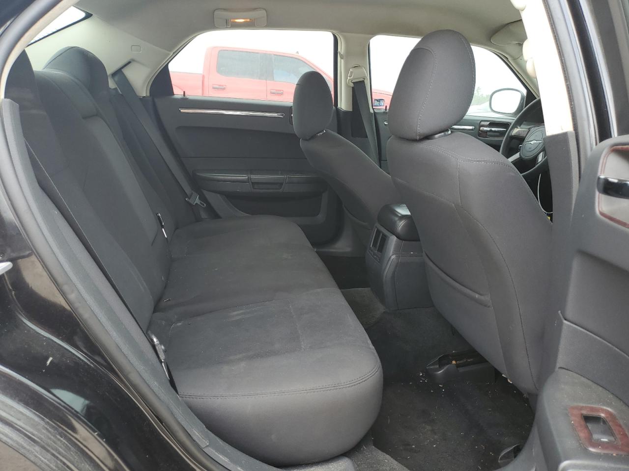 2010 Chrysler 300 Touring VIN: 2C3CA4CD5AH180531 Lot: 67294114