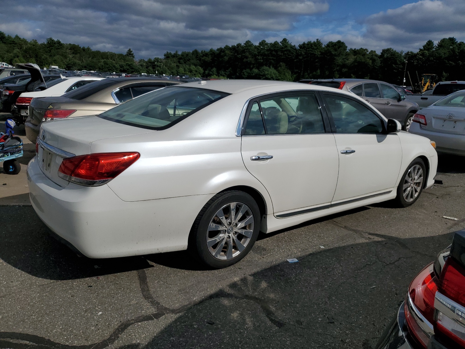 4T1BK3DB9BU430729 2011 Toyota Avalon Base