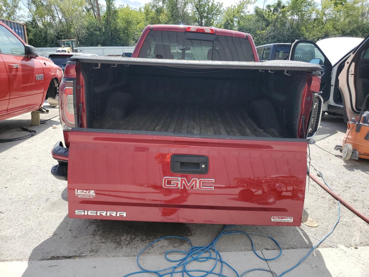 3GTU2NEC5JG171657 2018 GMC Sierra K1500 Slt