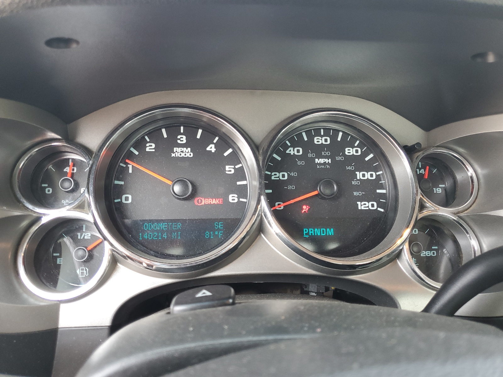 1GCNKSE02BZ147536 2011 Chevrolet Silverado K1500 Lt