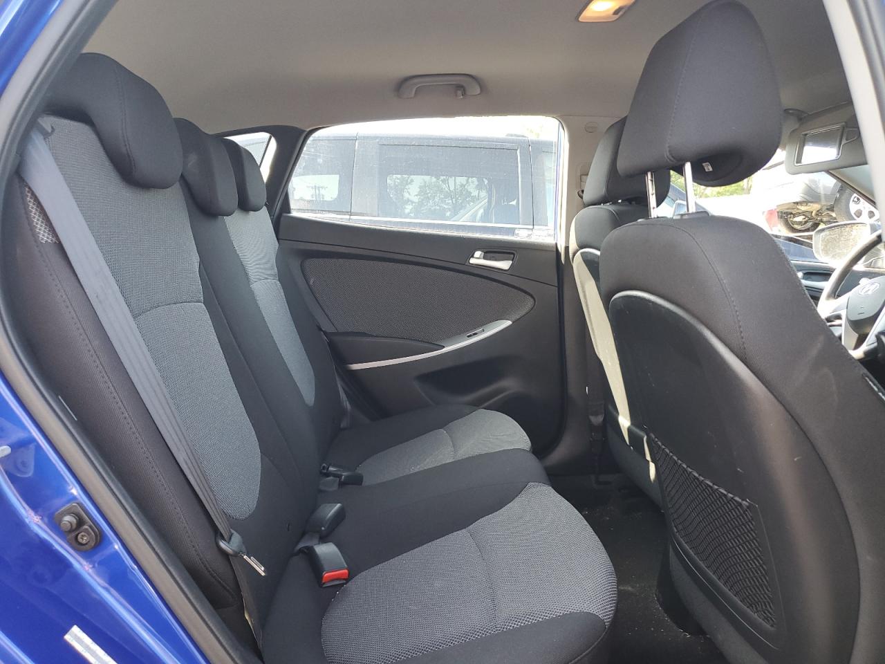 2013 Hyundai Accent Gls VIN: KMHCT5AE2DU137141 Lot: 68246604