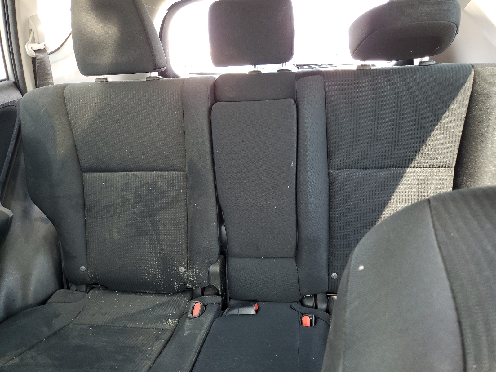 2T3BFREV6HW639989 2017 Toyota Rav4 Le