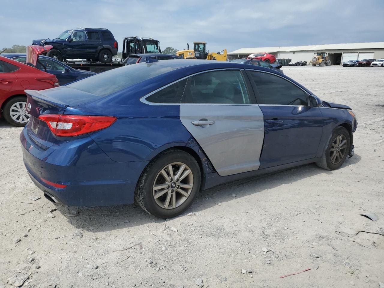 2015 Hyundai Sonata - Image 3