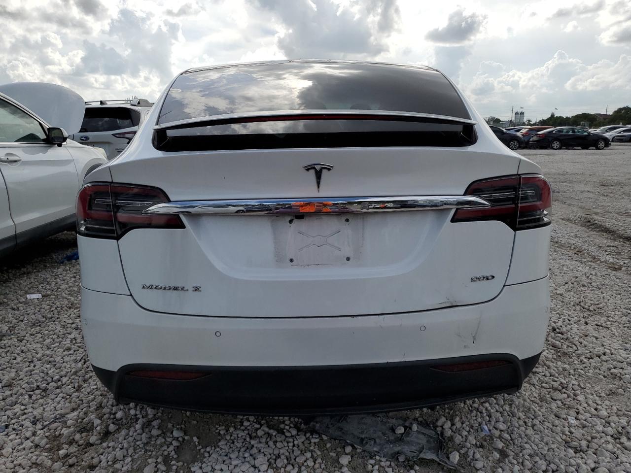 5YJXCAE25GF007351 2016 Tesla Model X