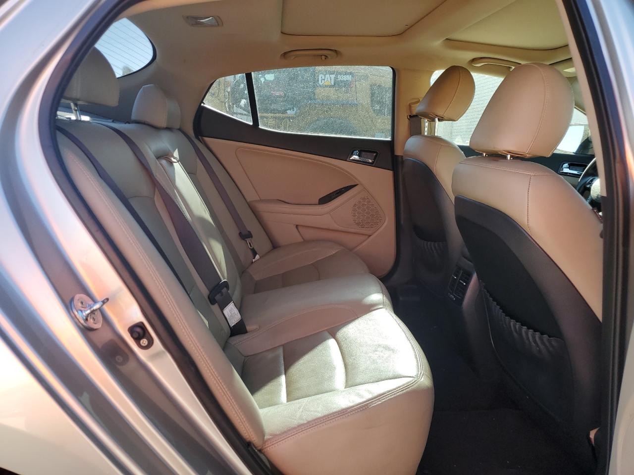 2013 Kia Optima - Image 10