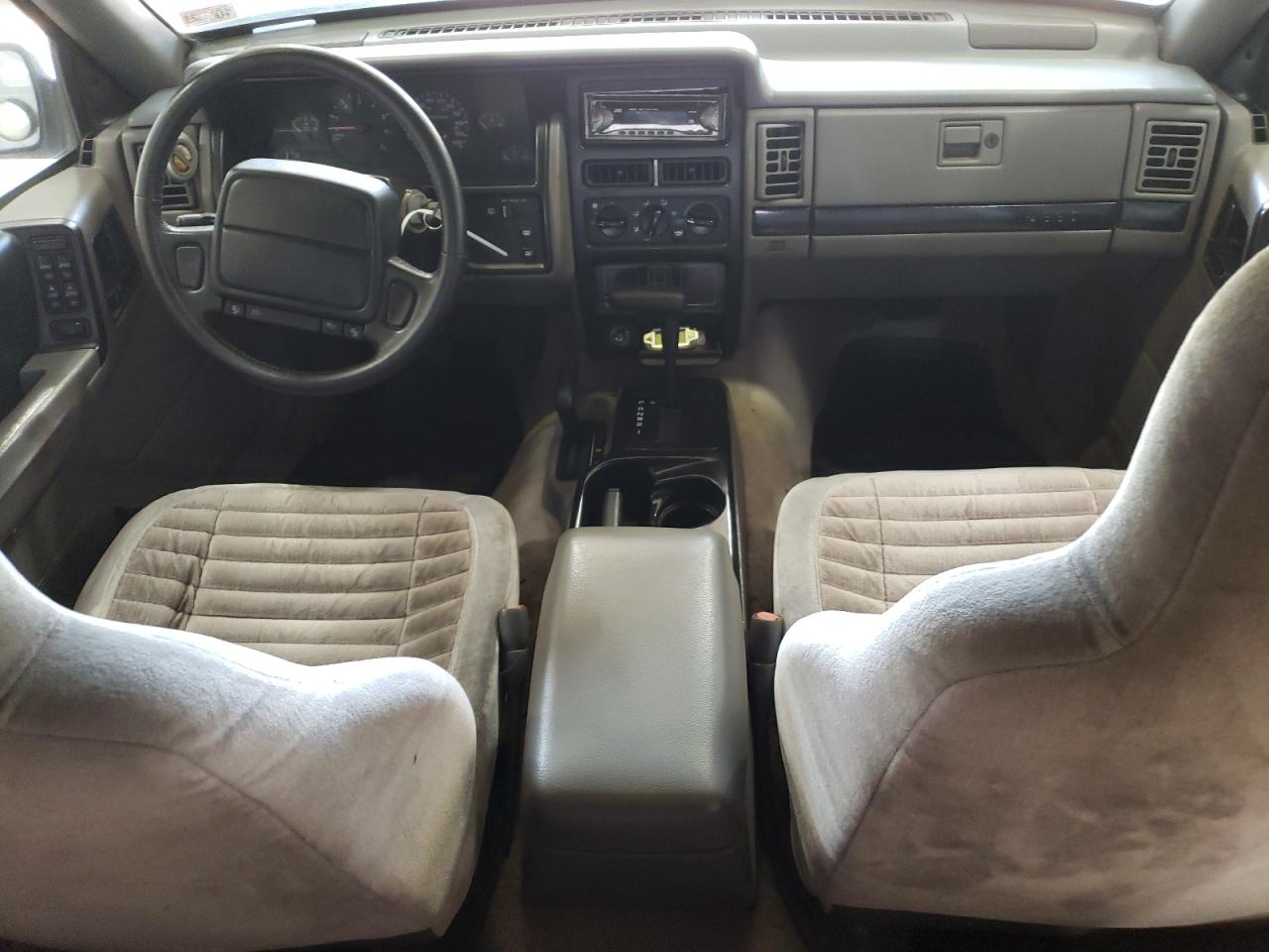 1994 Jeep Grand Cherokee Laredo VIN: 1J4GZ58Y2RC134980 Lot: 67889844