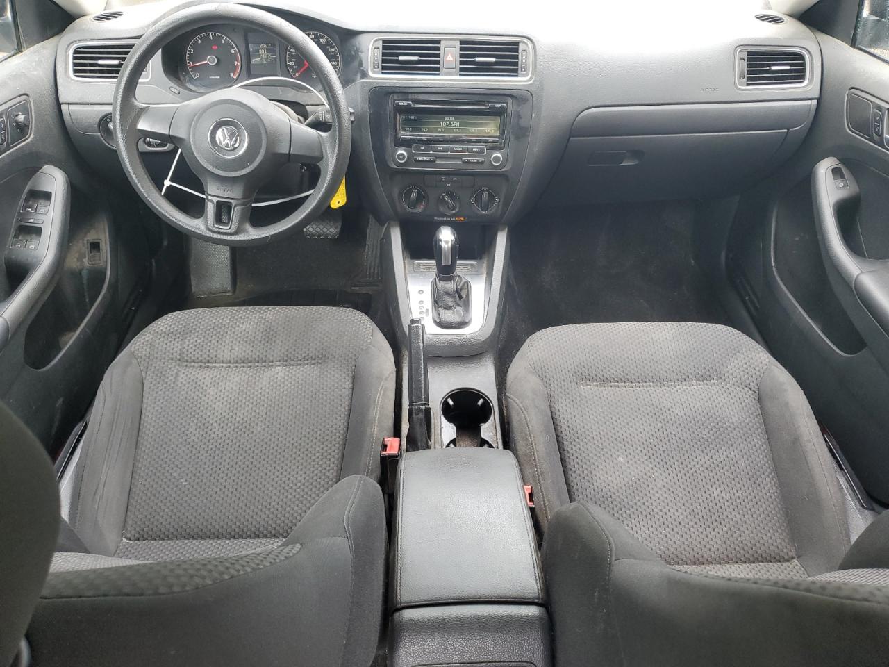 2014 Volkswagen Jetta - Image 8