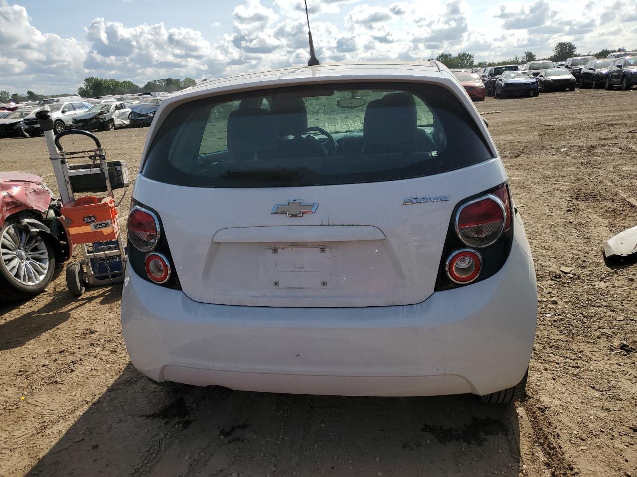 1G1JA6SH6E4216810 2014 Chevrolet Sonic Ls