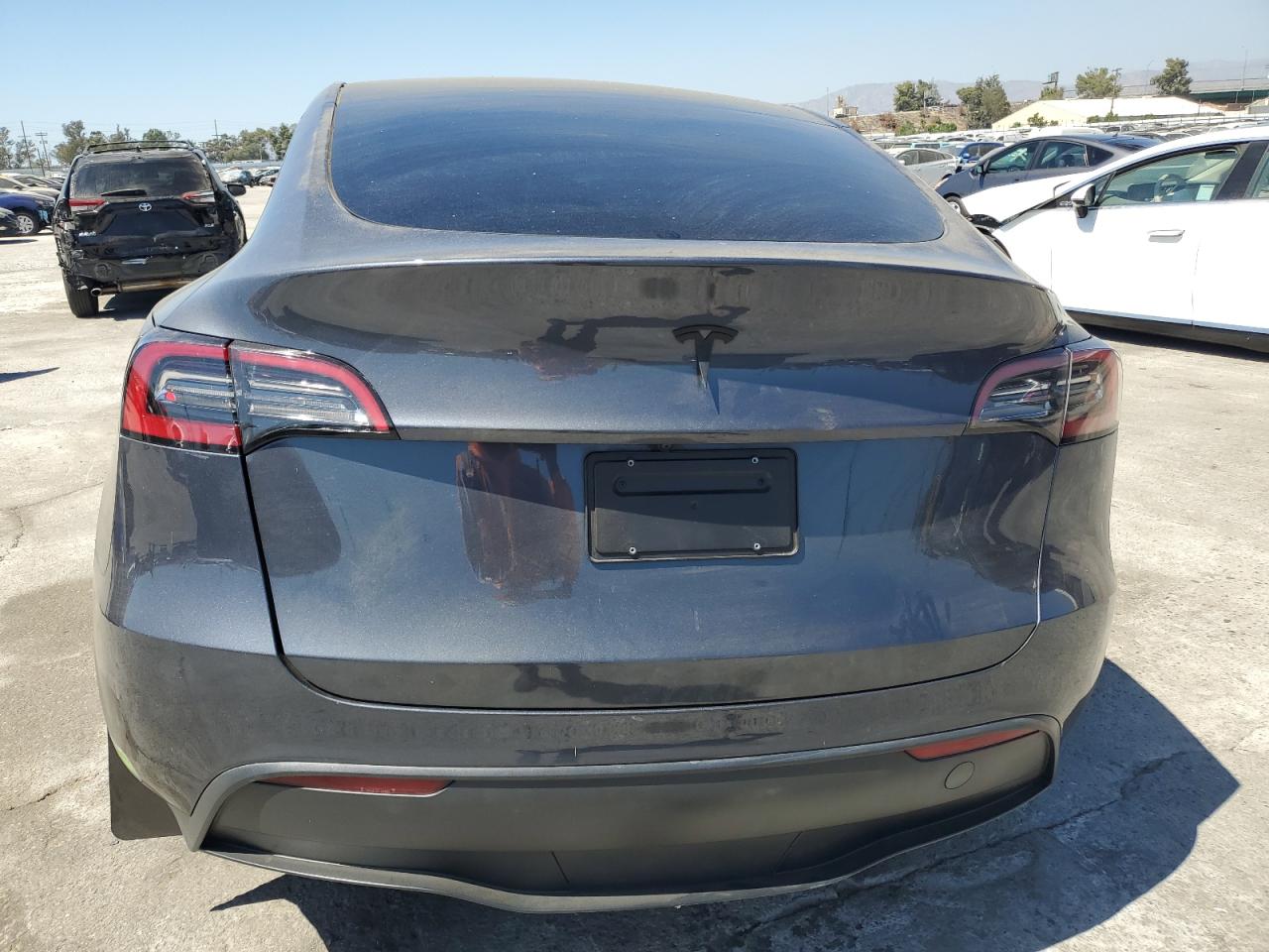 2023 Tesla Model Y VIN: 7SAYGDEE5PA076769 Lot: 68548854