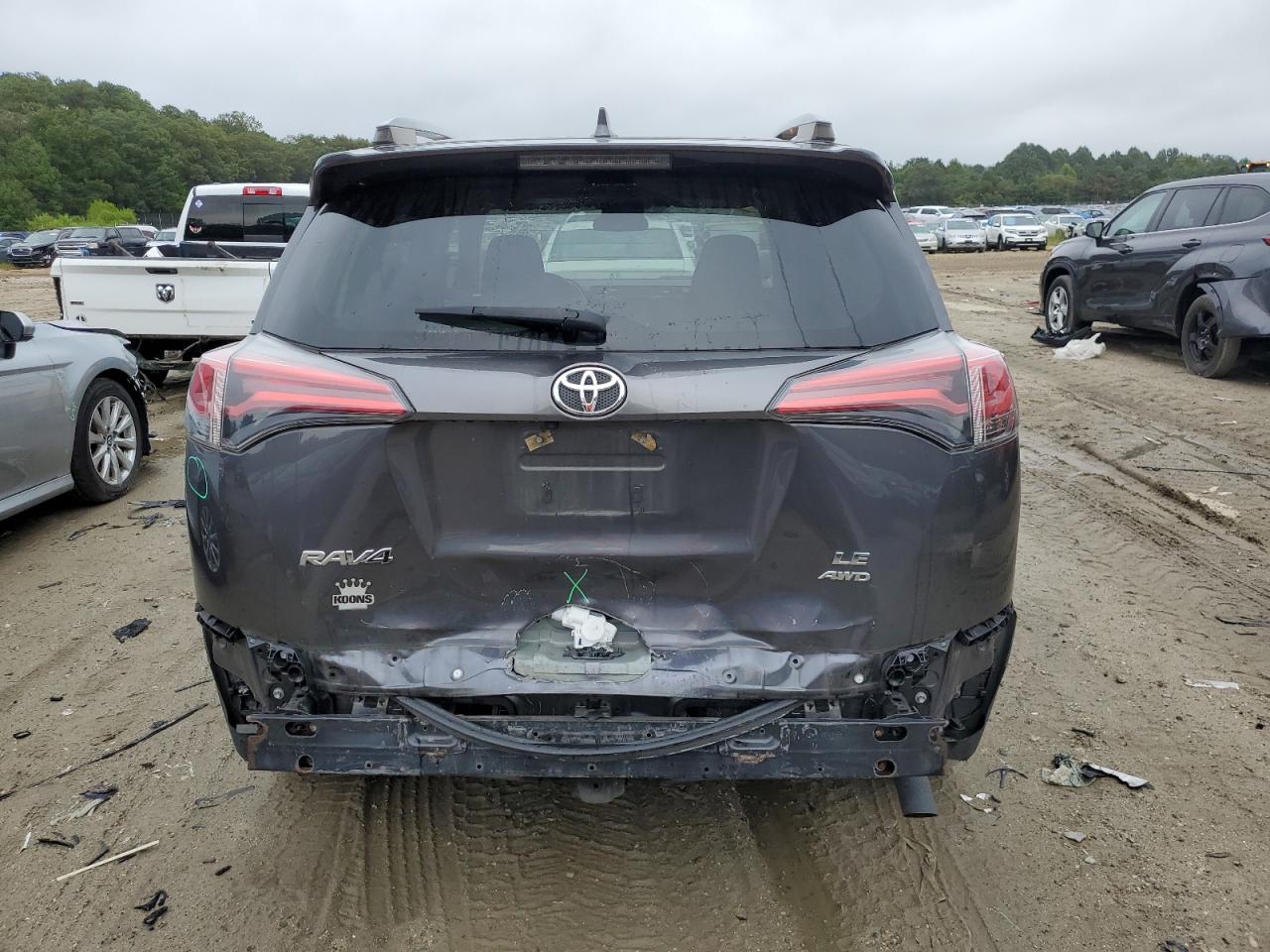 JTMBFREV4HJ148397 2017 Toyota Rav4 Le