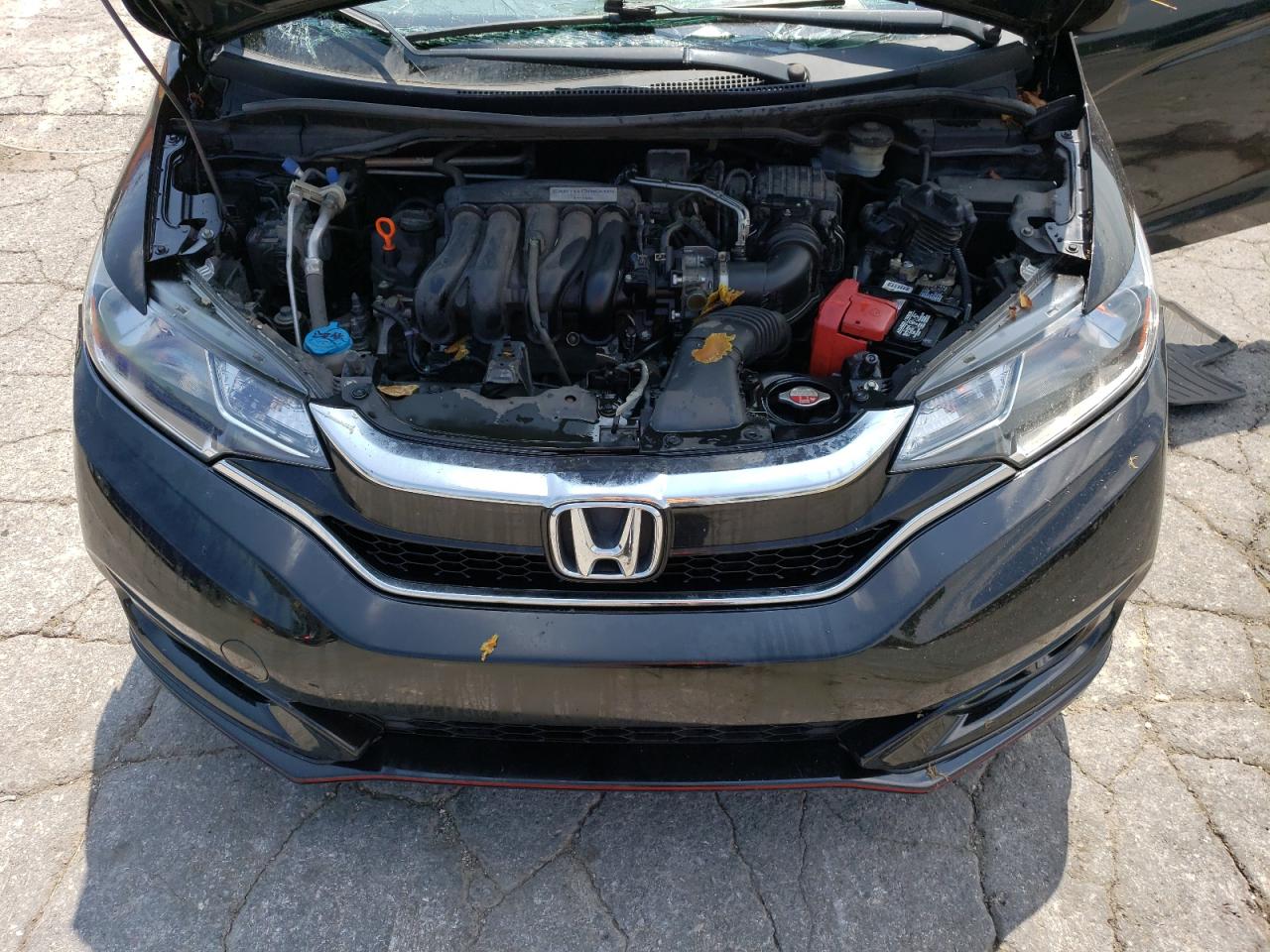 3HGGK5H62JM724044 2018 Honda Fit Sport