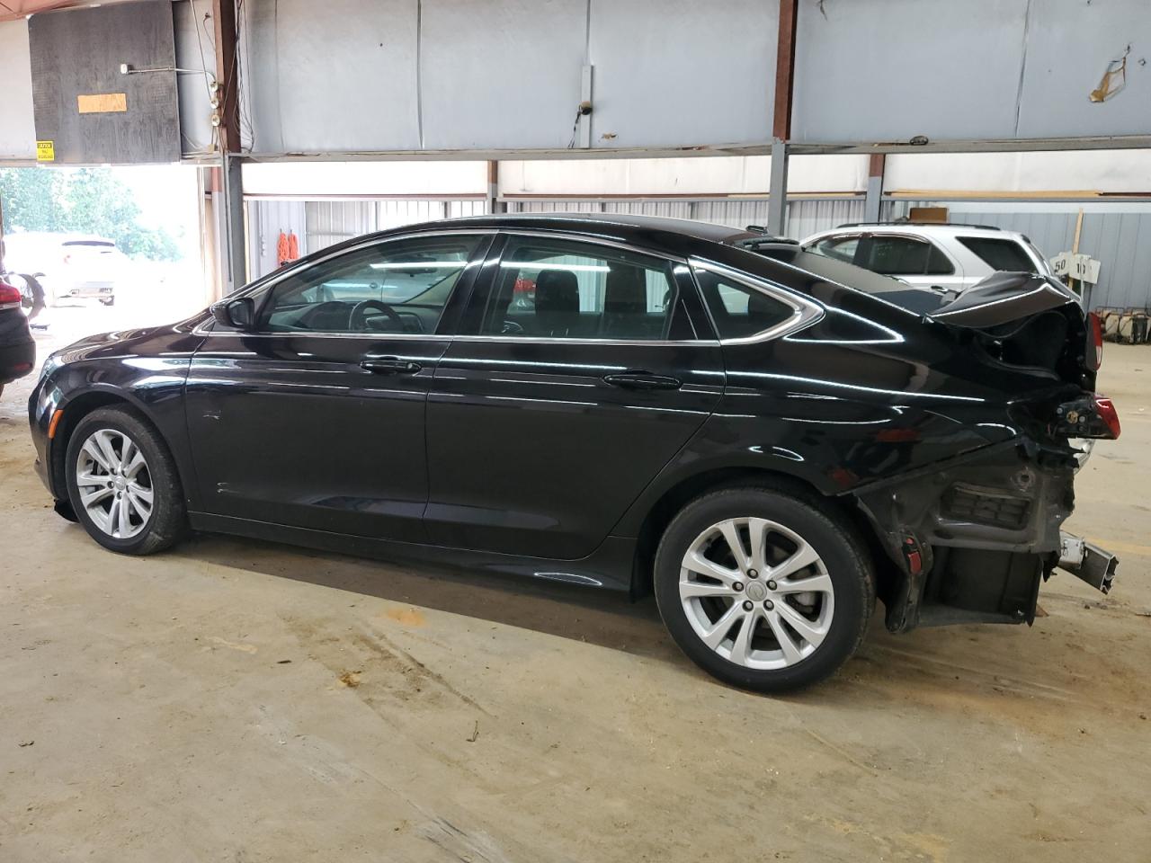 VIN 1C3CCCAB0FN646595 2015 CHRYSLER 200 no.2