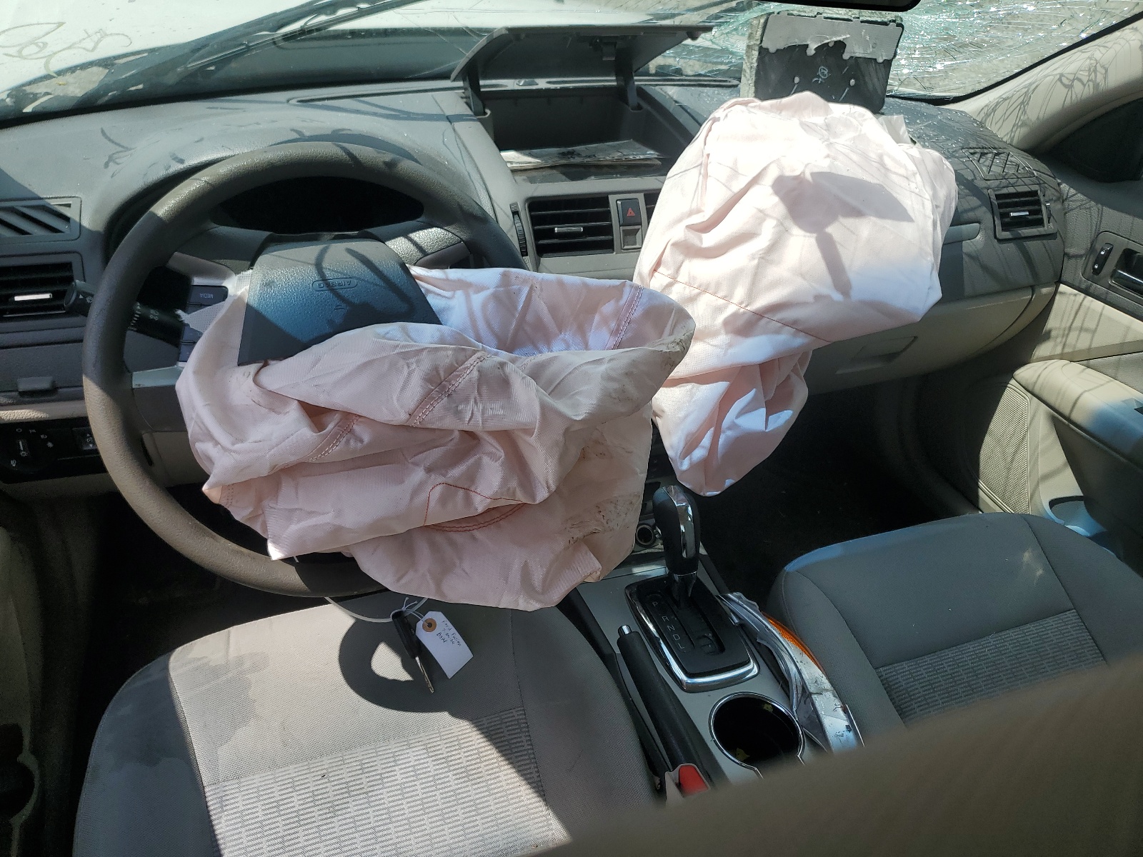 3FAHP0HA1CR103207 2012 Ford Fusion Se