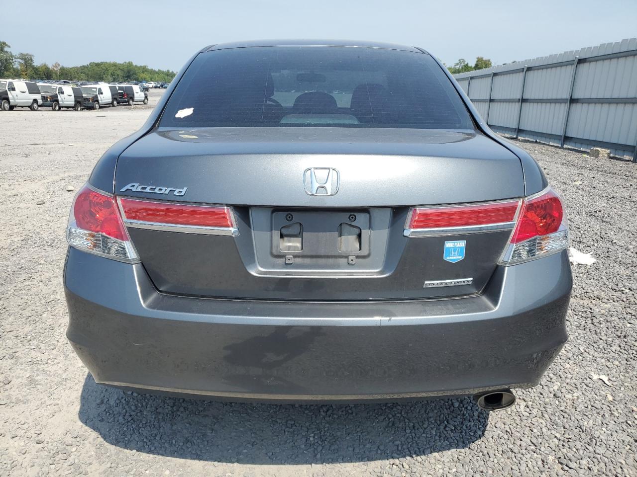 2011 Honda Accord Se VIN: 1HGCP2F67BA037867 Lot: 68239284