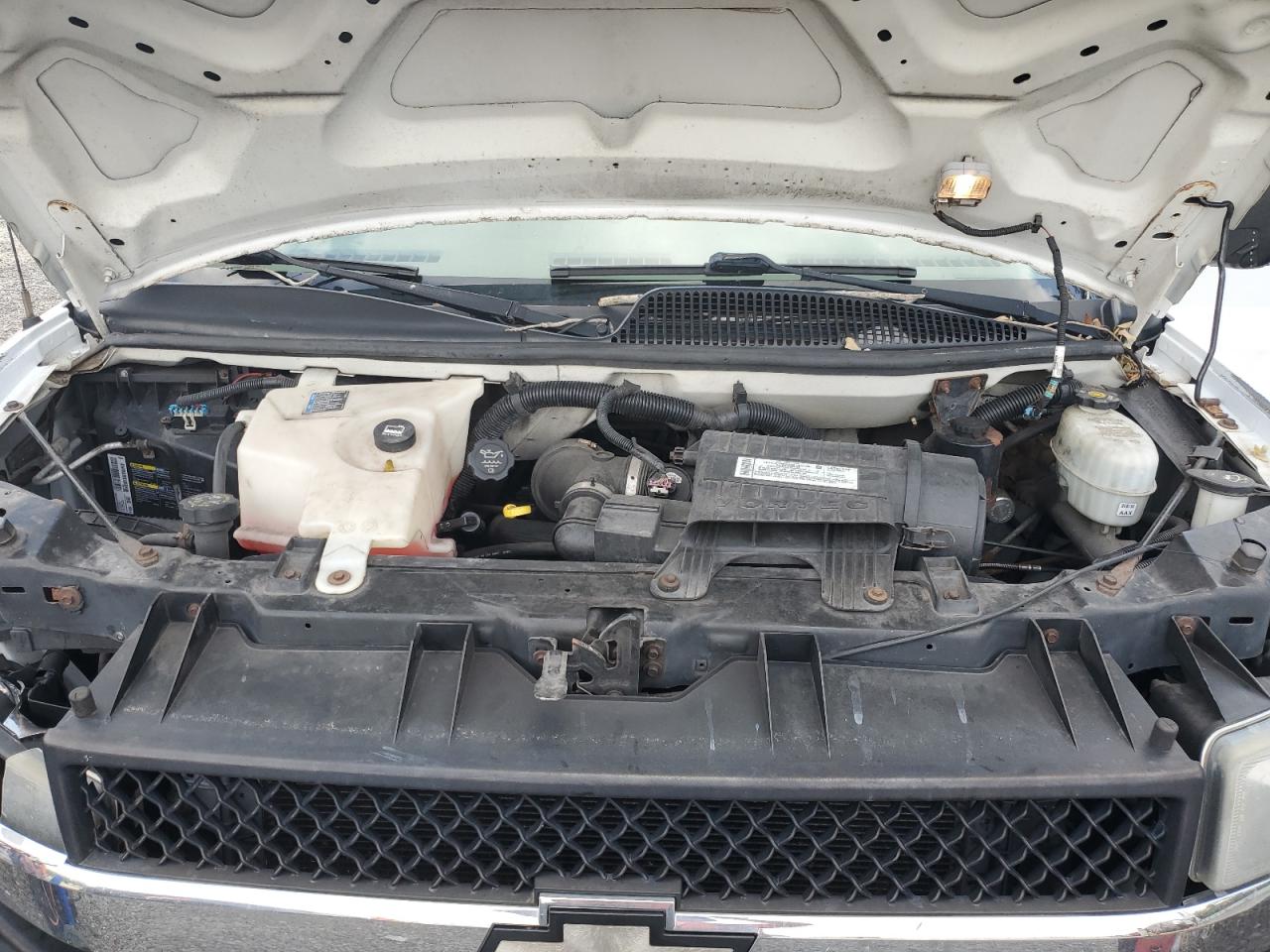 2008 Chevrolet Express G3500 VIN: 1GCHG35C981144817 Lot: 64048164