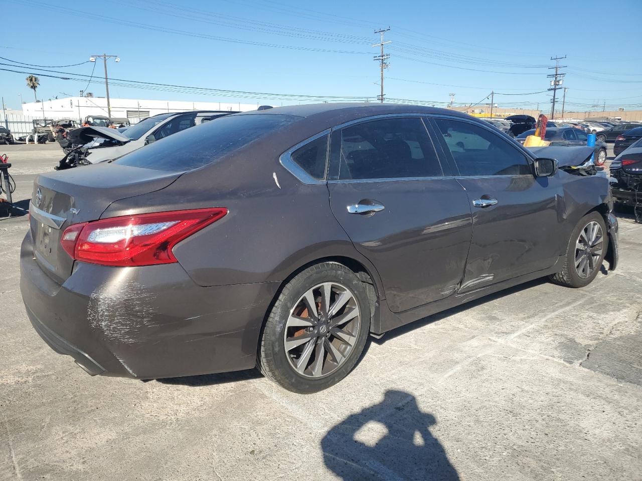 2017 Nissan Altima - Image 3