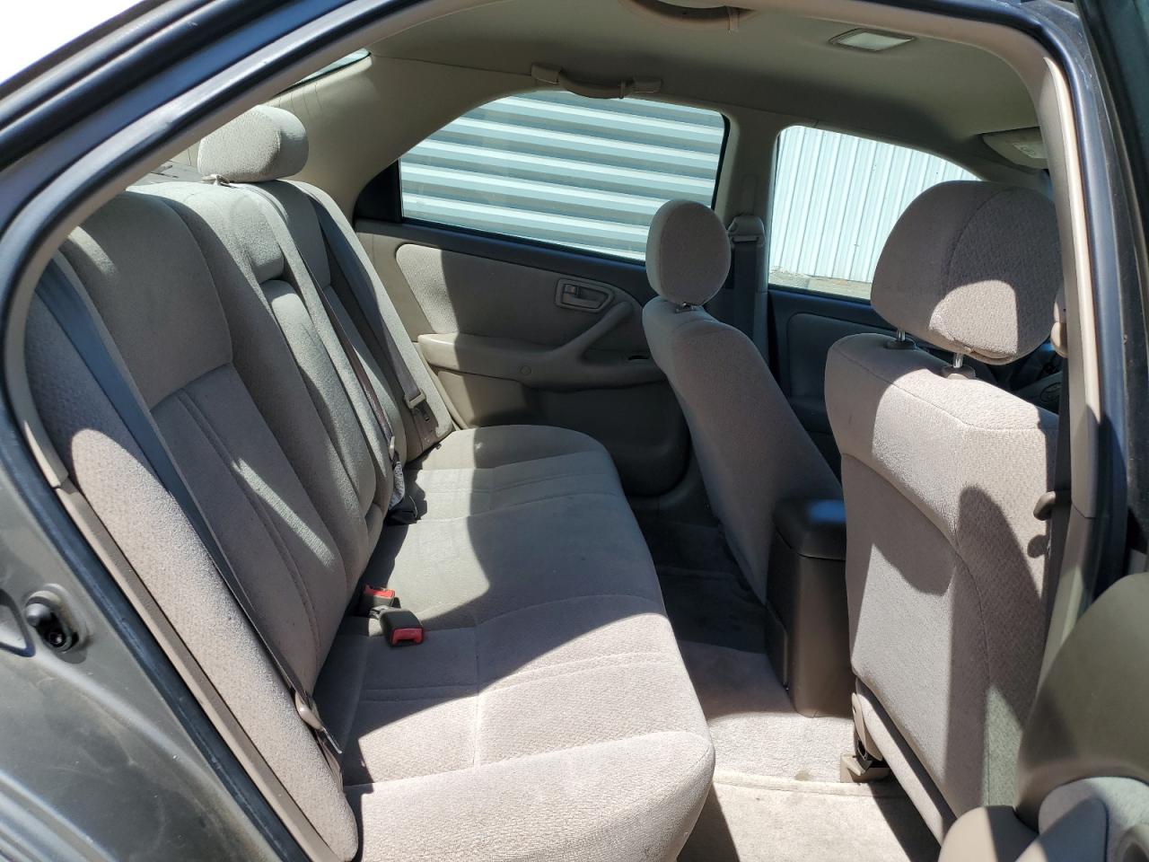 2001 Toyota Camry - Image 10