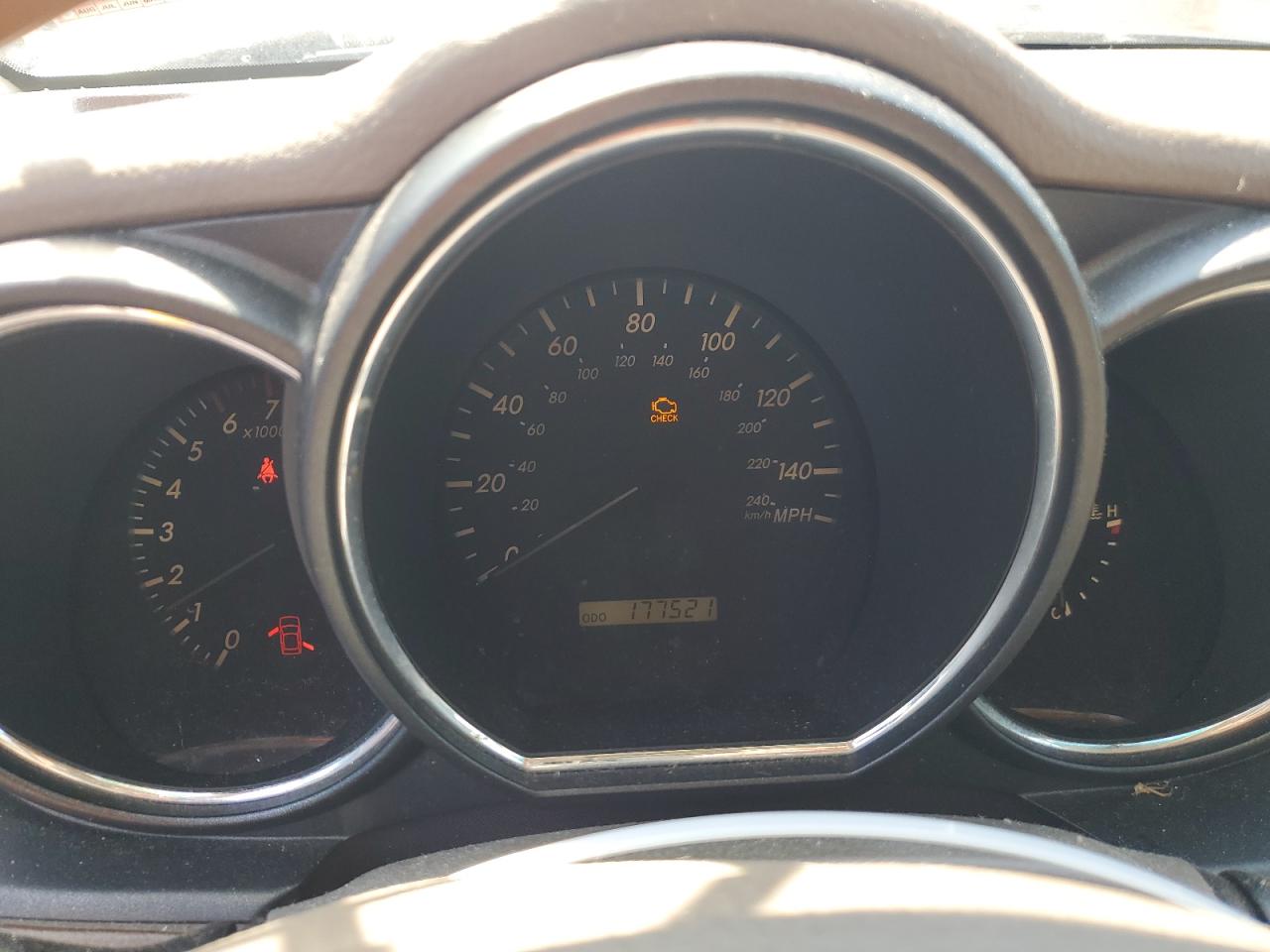 2004 Lexus Rx 330 VIN: JTJGA31U440005588 Lot: 65745654