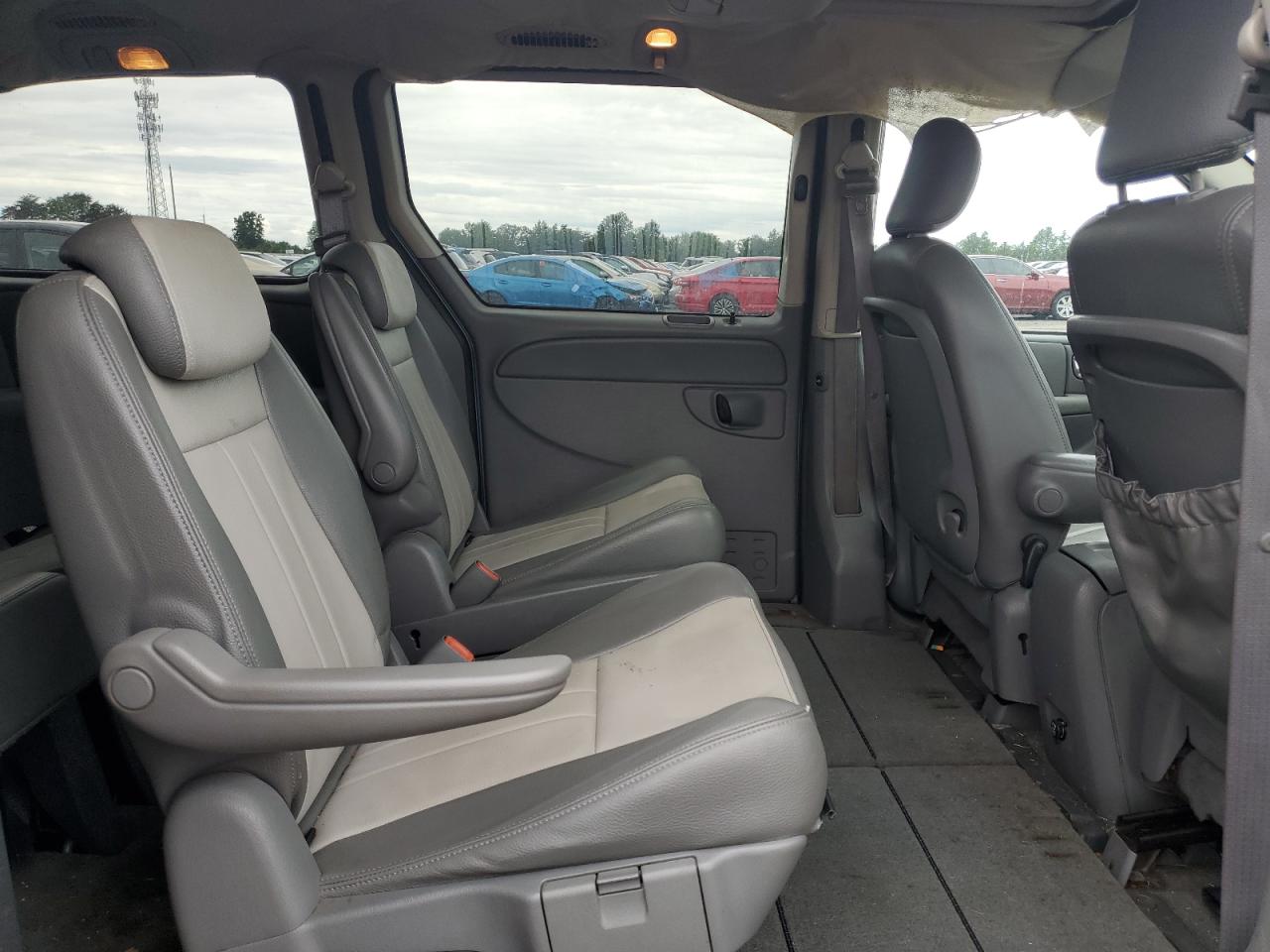 2006 Dodge Grand Caravan Sxt VIN: 2D4GP44L06R699010 Lot: 65319554