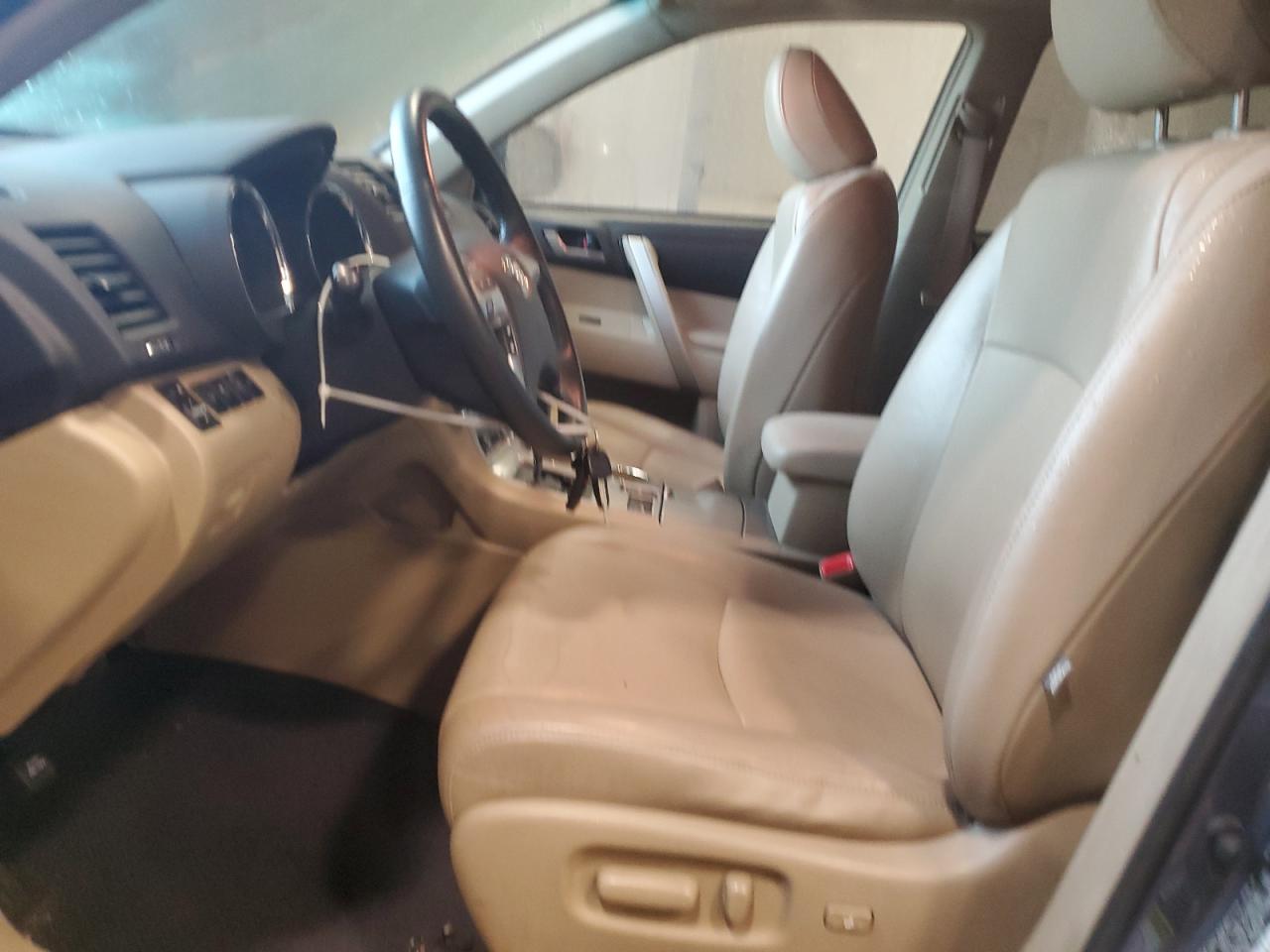 2012 Toyota Highlander Base VIN: 5TDBK3EH8CS145551 Lot: 68670904