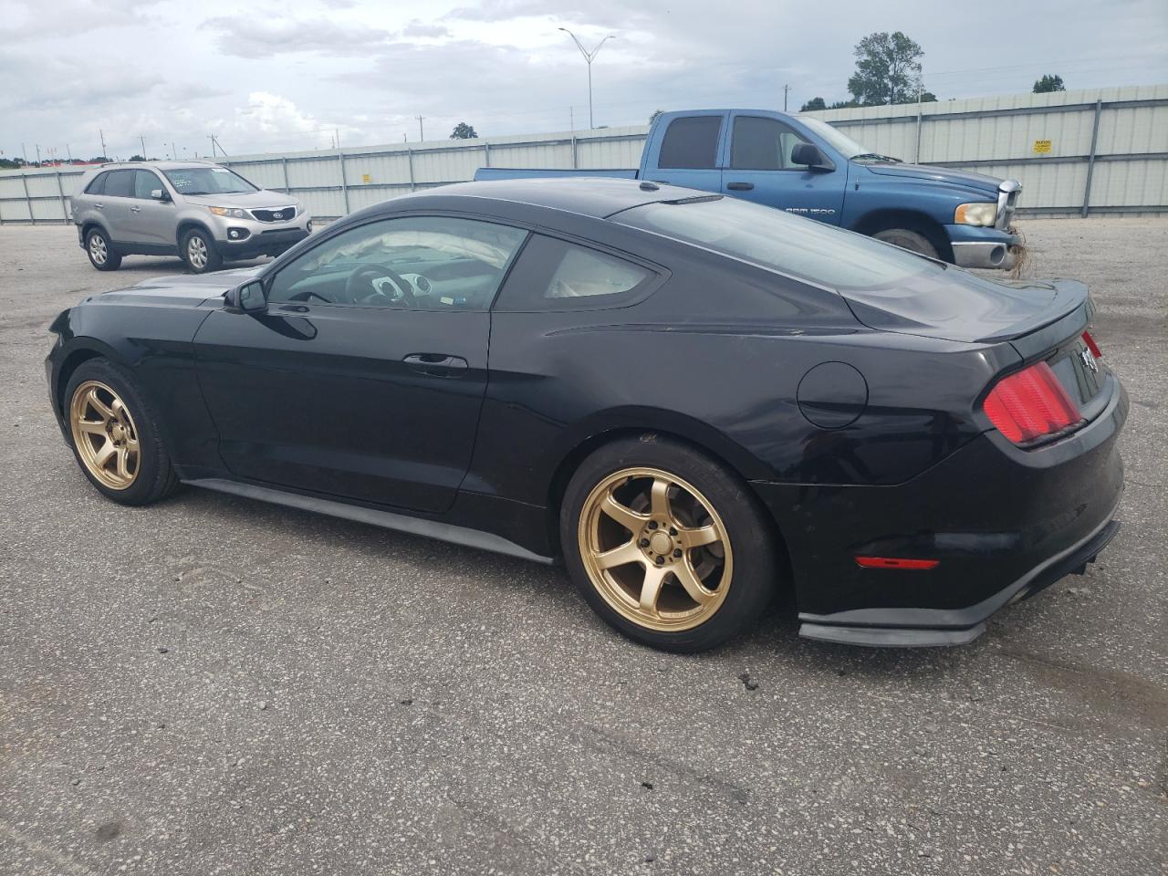 1FA6P8TH6F5432941 2015 FORD MUSTANG - Image 2