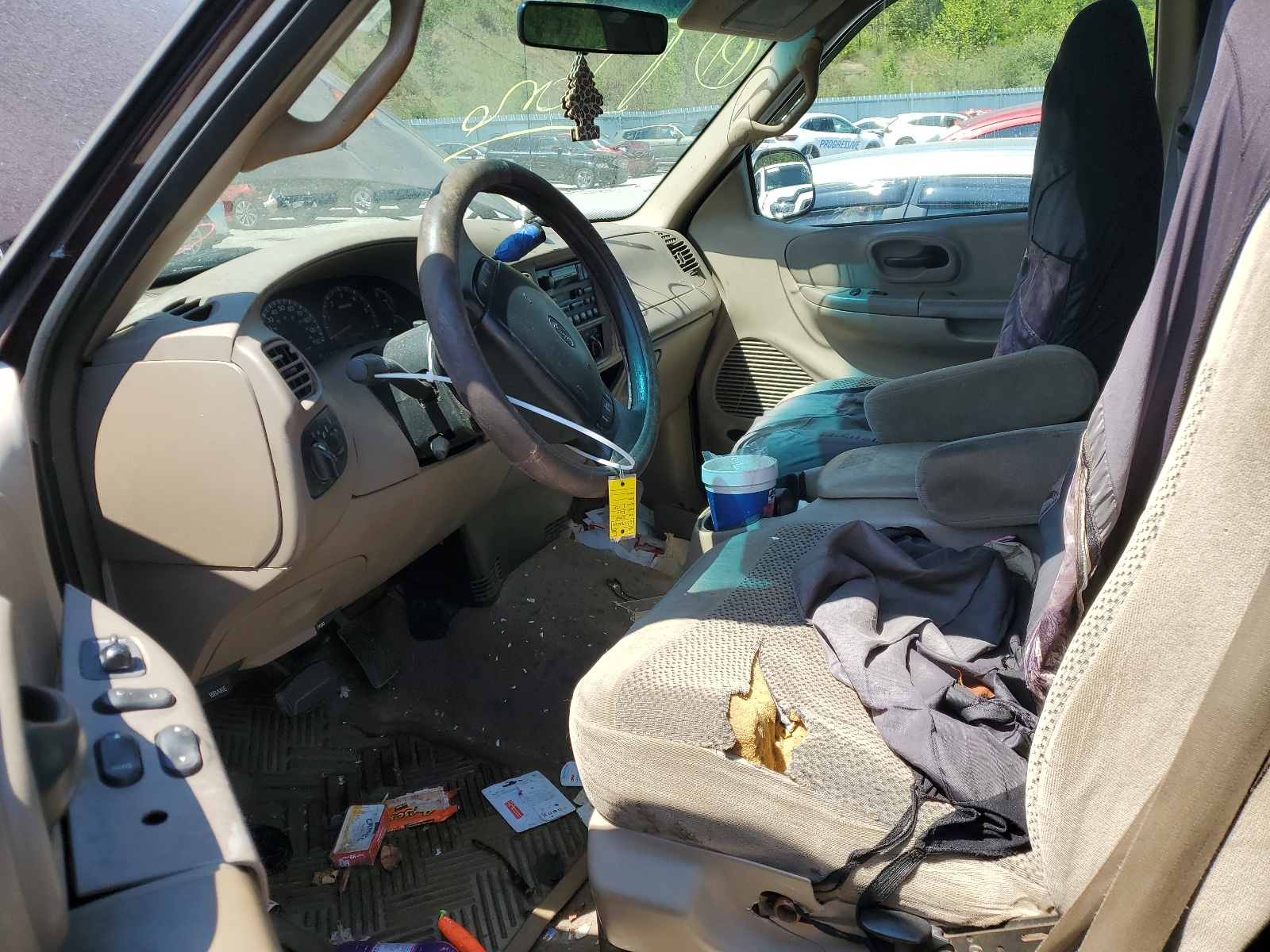 1FTRX18L0YNA23123 2000 Ford F150