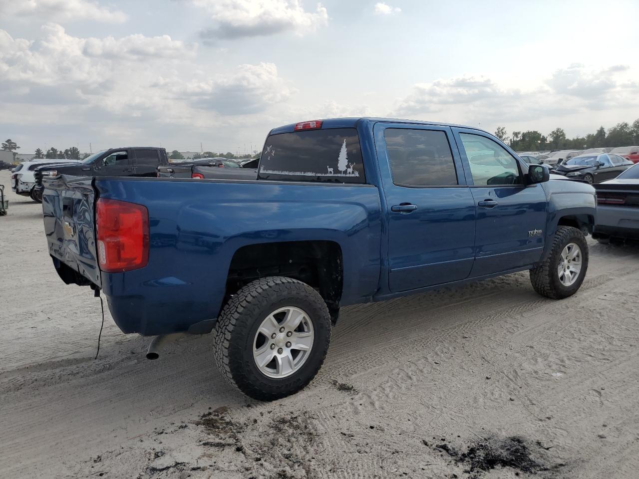 2018 Chevrolet Silverado C1500 Lt VIN: 3GCUCRERXJG399355 Lot: 68888274