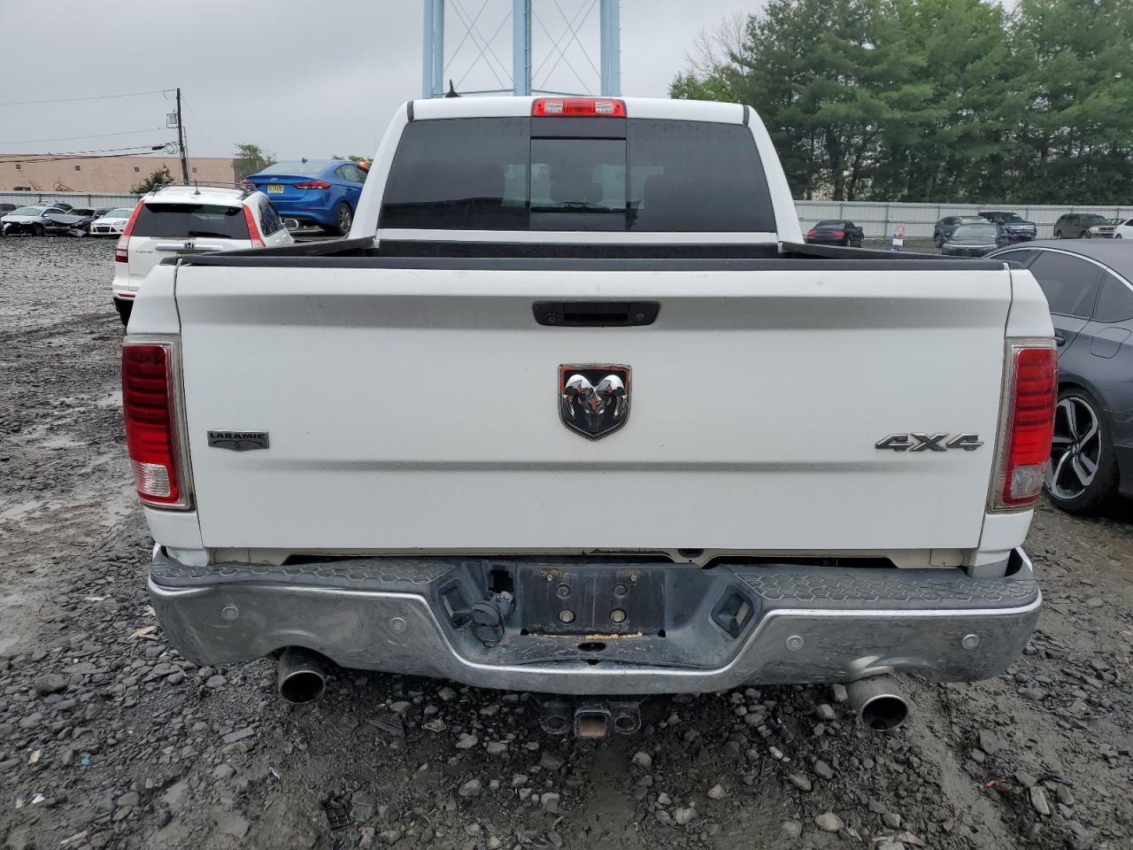 2015 Ram 1500 Laramie VIN: 1C6RR7NT5FS586112 Lot: 63849024