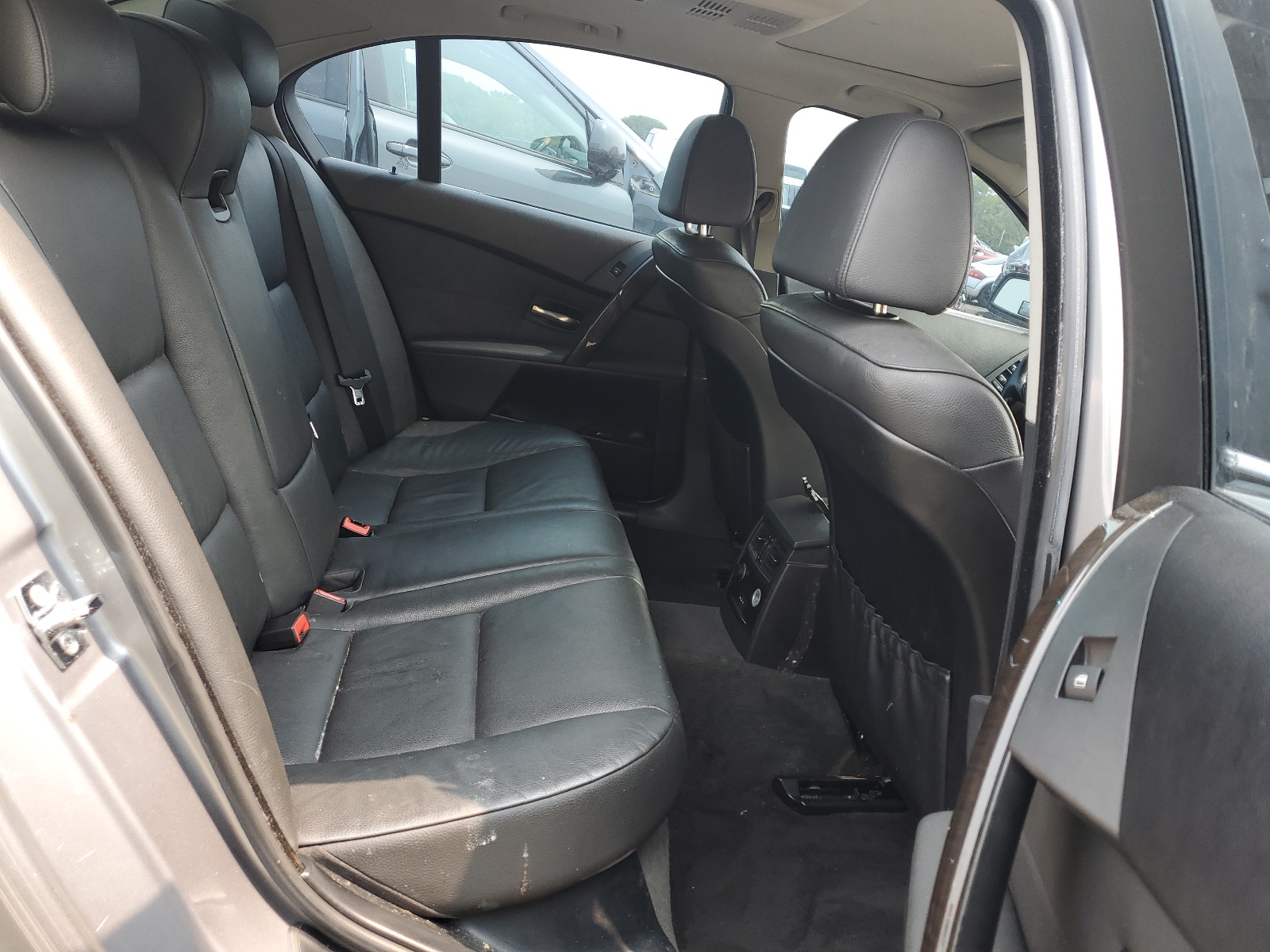 WBANF73537CU21849 2007 BMW 530 Xi