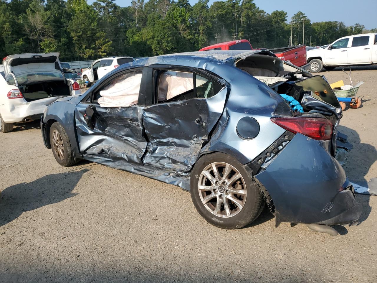 2016 Mazda 3 - Image 2