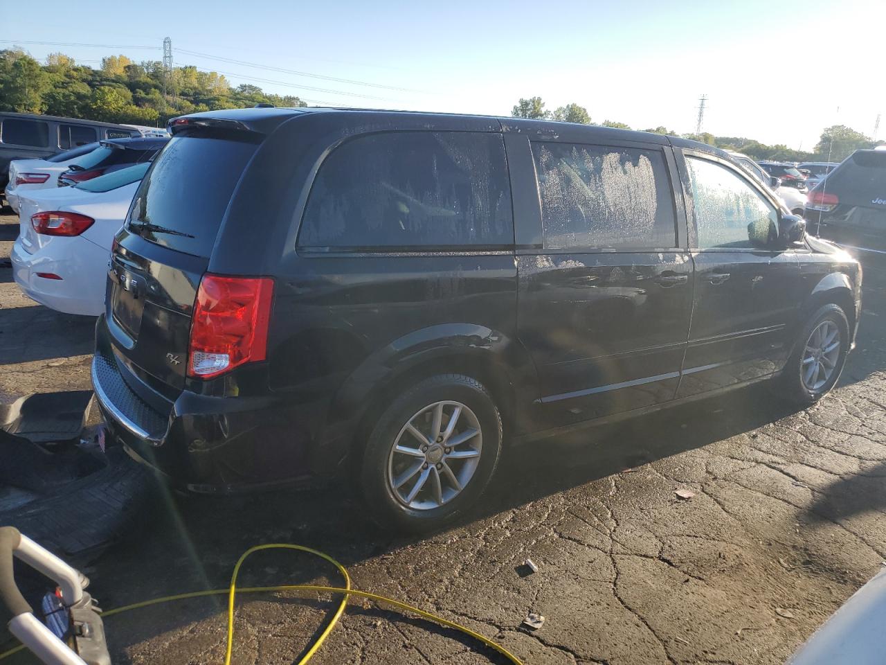 2014 Dodge Caravan - Image 3
