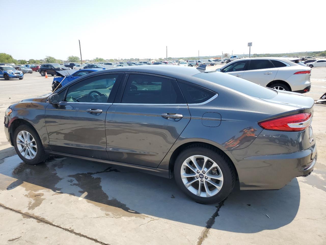 3FA6P0HD2KR170009 2019 FORD FUSION - Image 2