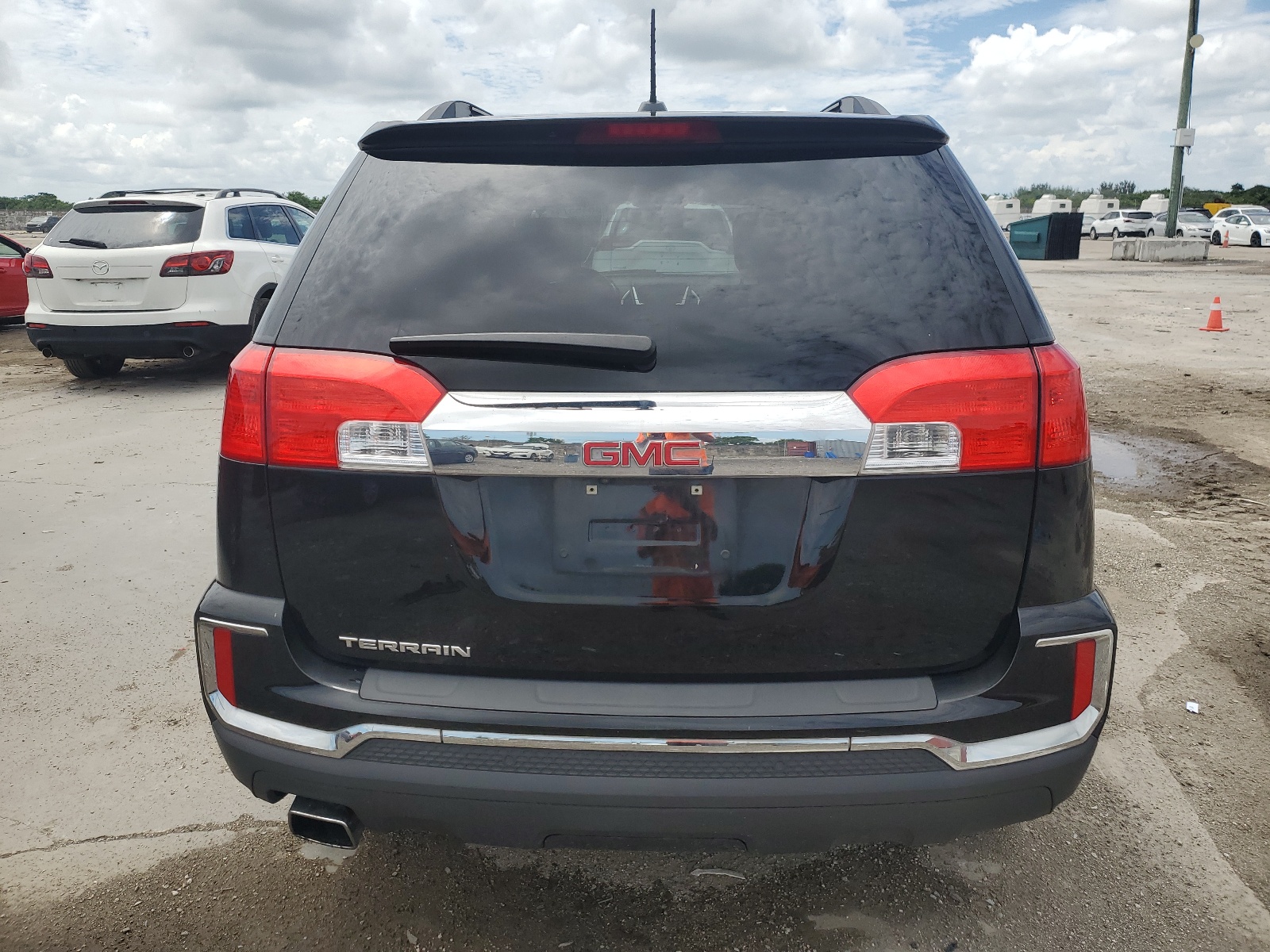 2GKALNEK0H6335477 2017 GMC Terrain Sle