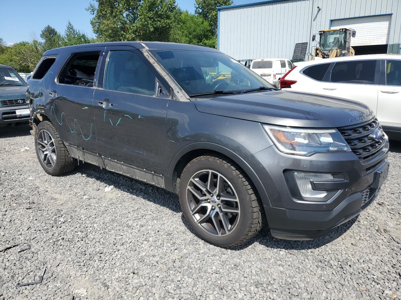 VIN 1FM5K8GT0HGD13417 2017 FORD EXPLORER no.4