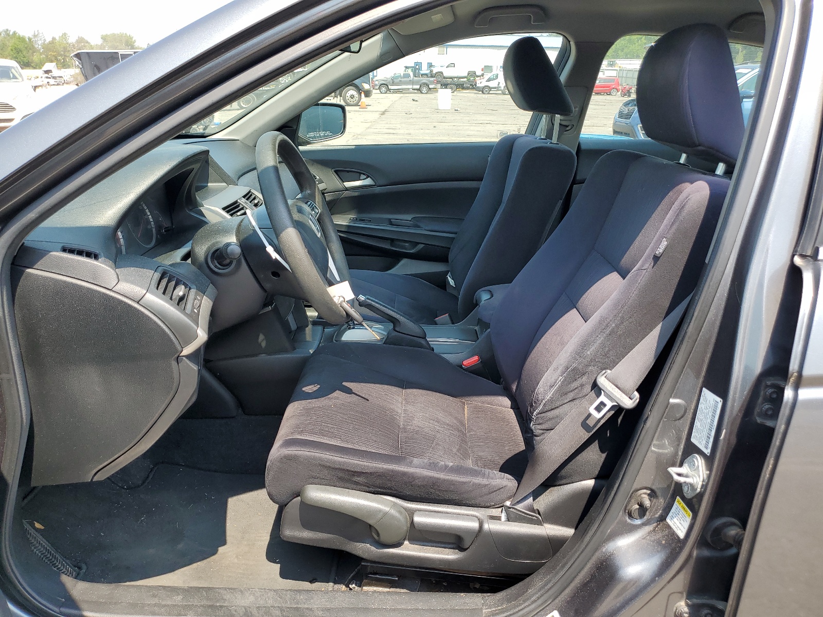 1HGCP2F33BA015399 2011 Honda Accord Lx