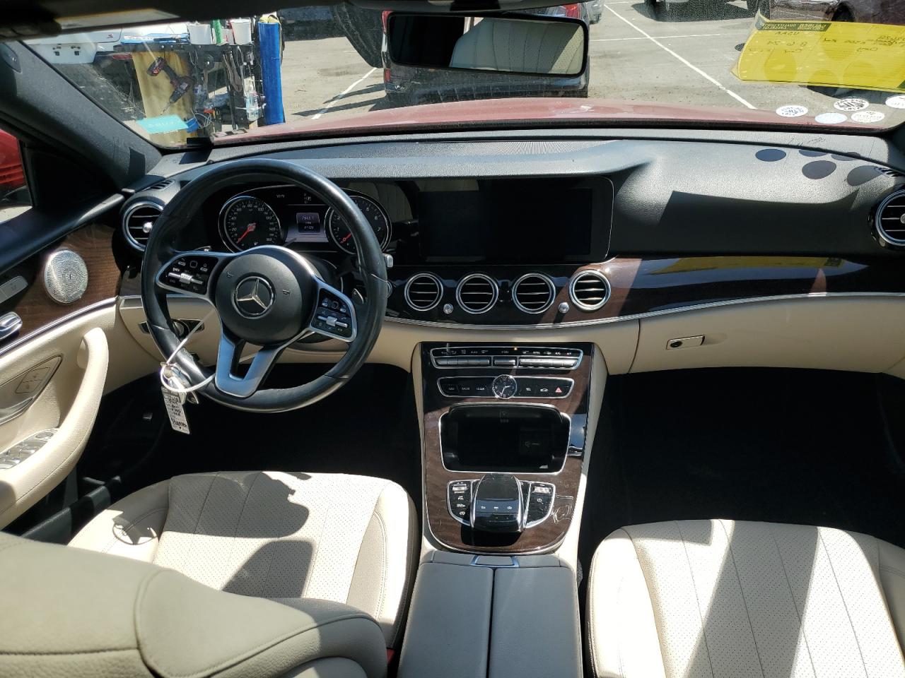 2019 Mercedes-Benz E 300 VIN: WDDZF4JB8KA580842 Lot: 67113894