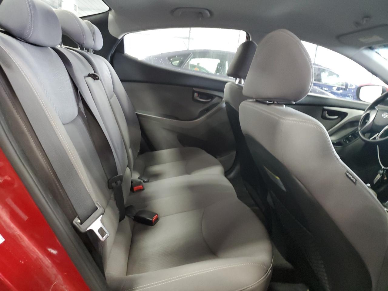 KMHDH4AE0GU631955 2016 Hyundai Elantra Se