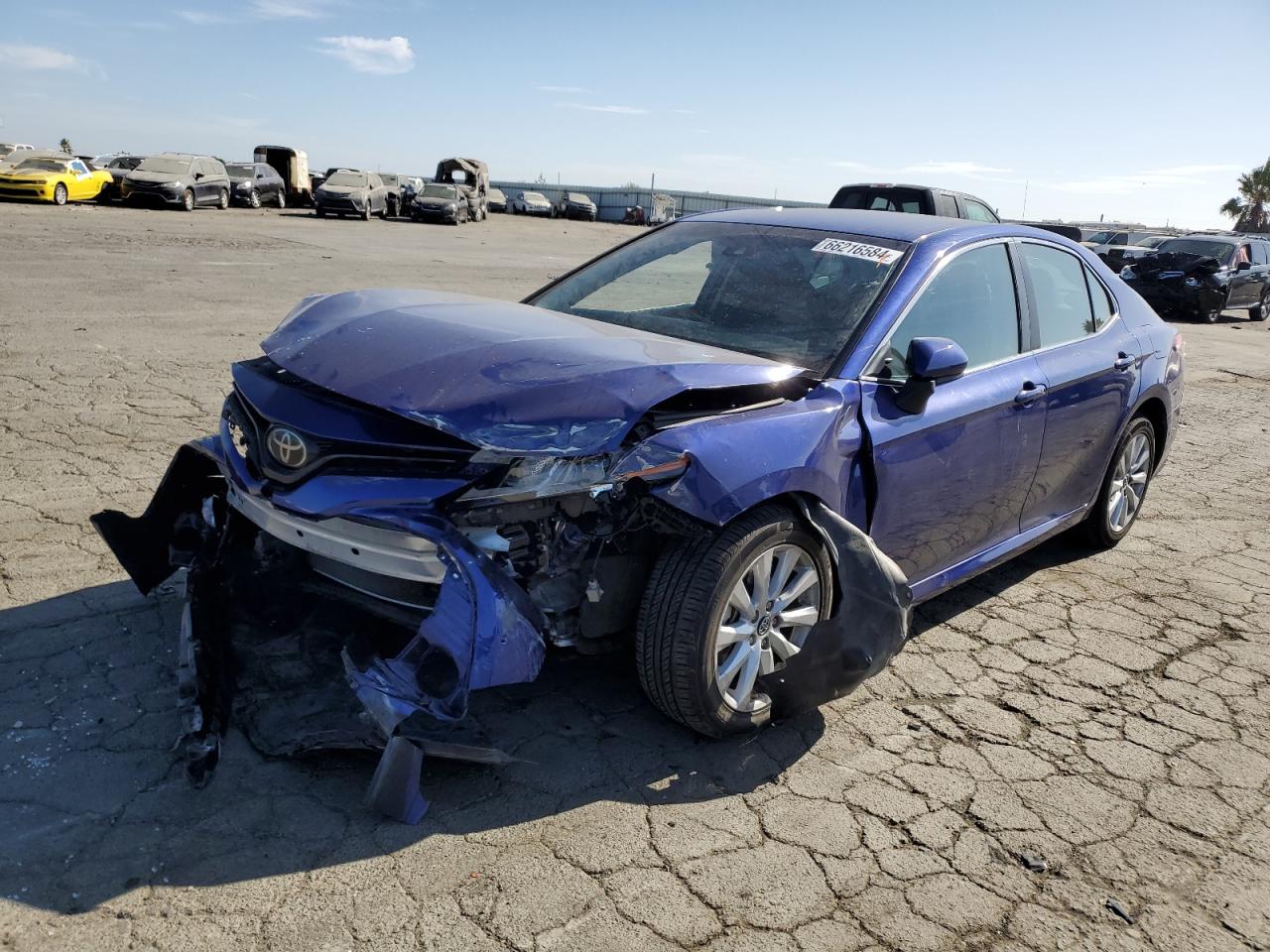 4T1B11HK6JU563285 2018 TOYOTA CAMRY - Image 1