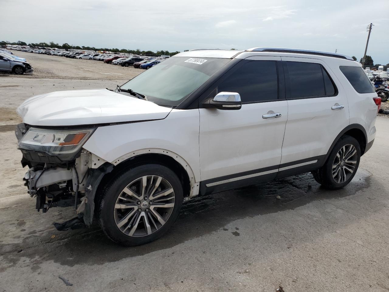 2016 Ford Explorer Platinum for Sale in Sikeston, MO - Front End