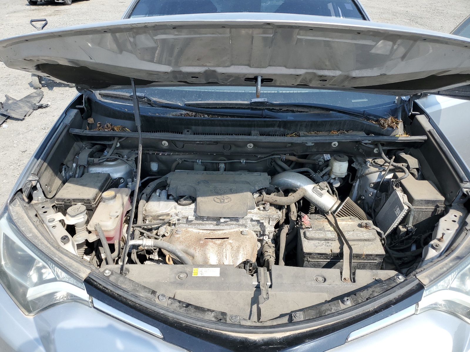 2T3BFREV6HW639989 2017 Toyota Rav4 Le