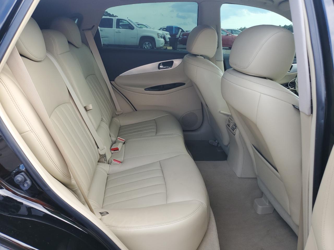 JN1BJ0RP6GM233179 2016 Infiniti Qx50