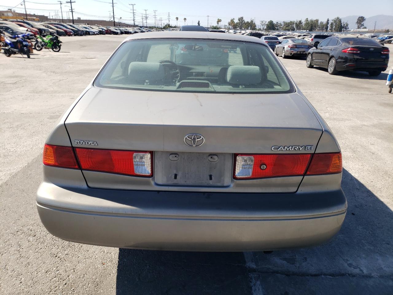 2000 Toyota Camry Ce VIN: JT2BG22K9Y0500810 Lot: 66672164